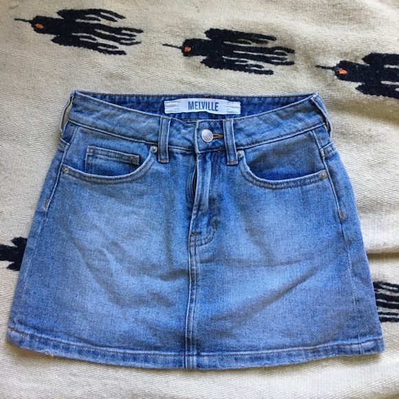 Brandy Melville Jean skirt - Picture 4 of 8